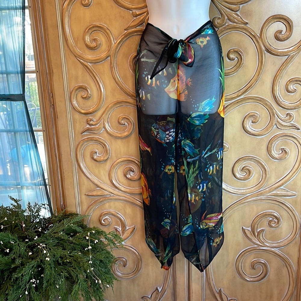 NWOT Cejon swim coverup